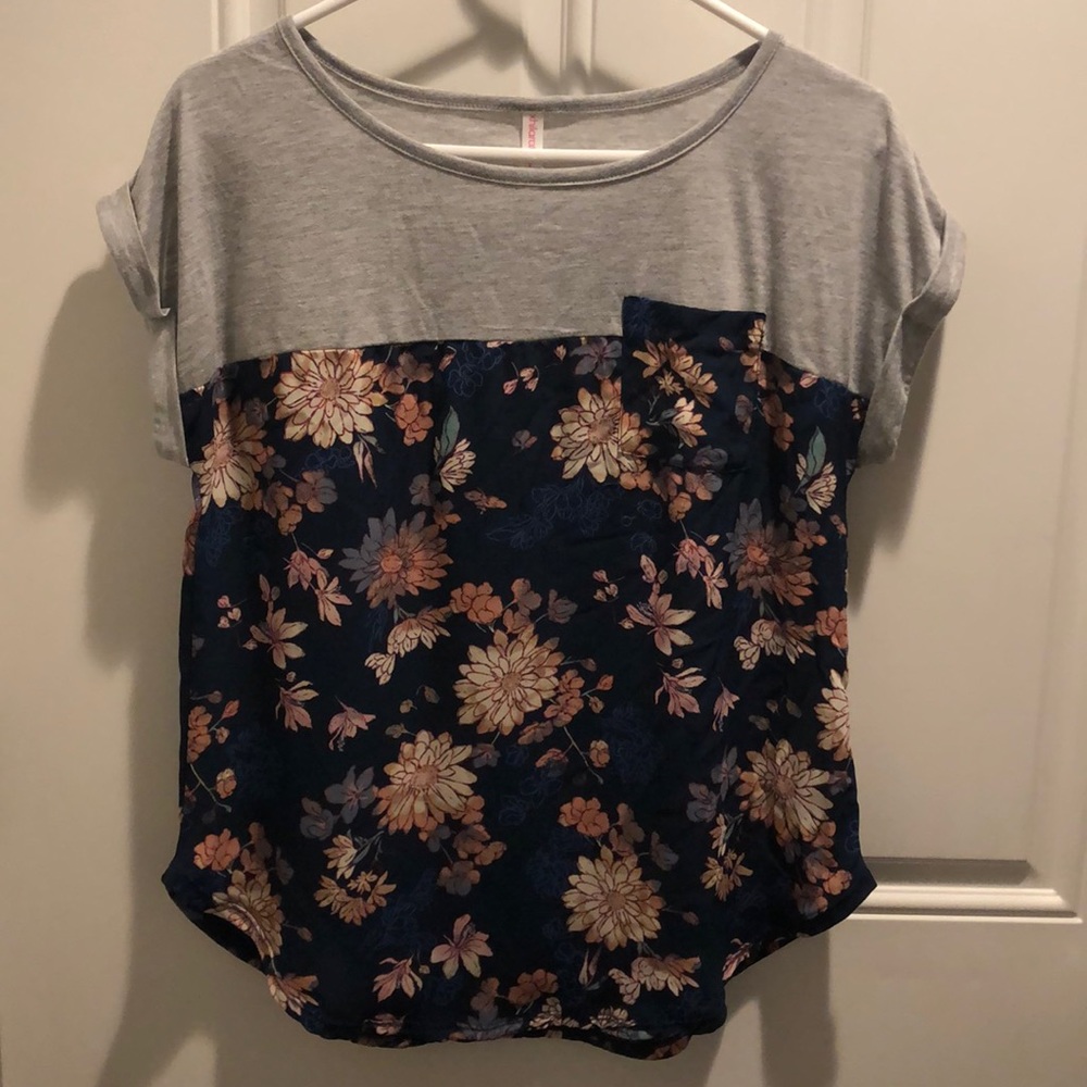 Xhilaration shirt